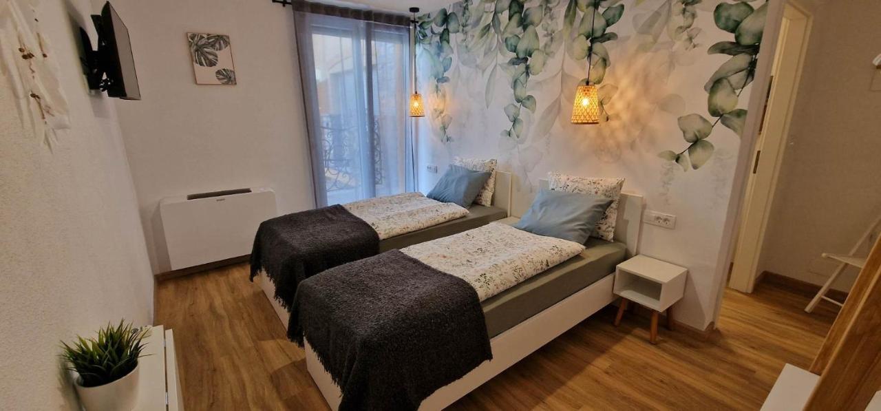 Hotel Samarin Črnomelj Kültér fotó