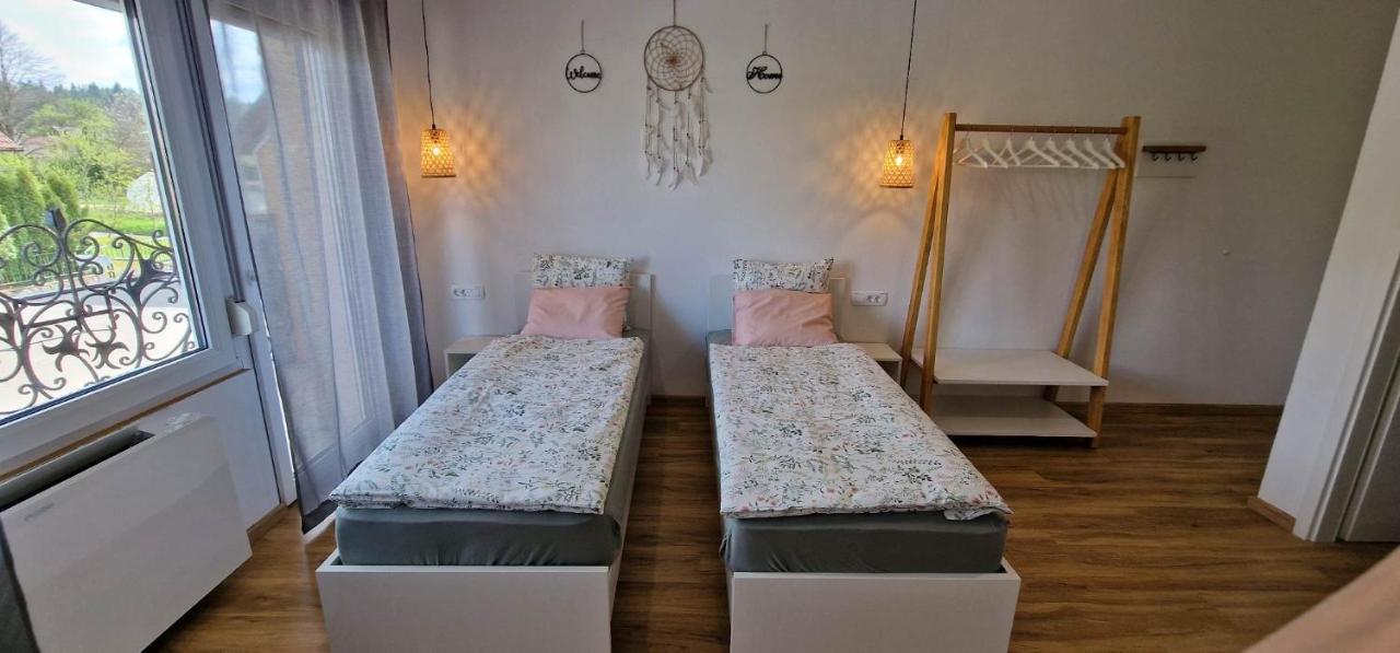 Hotel Samarin Črnomelj Kültér fotó