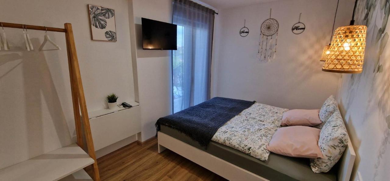 Hotel Samarin Črnomelj Kültér fotó