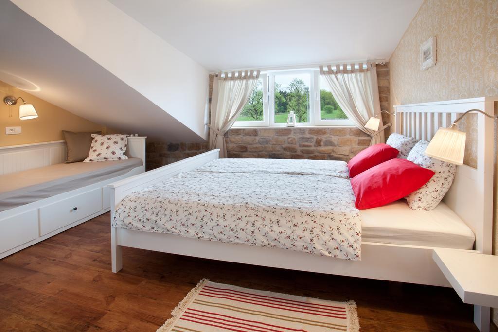 Hotel Samarin Črnomelj Kültér fotó